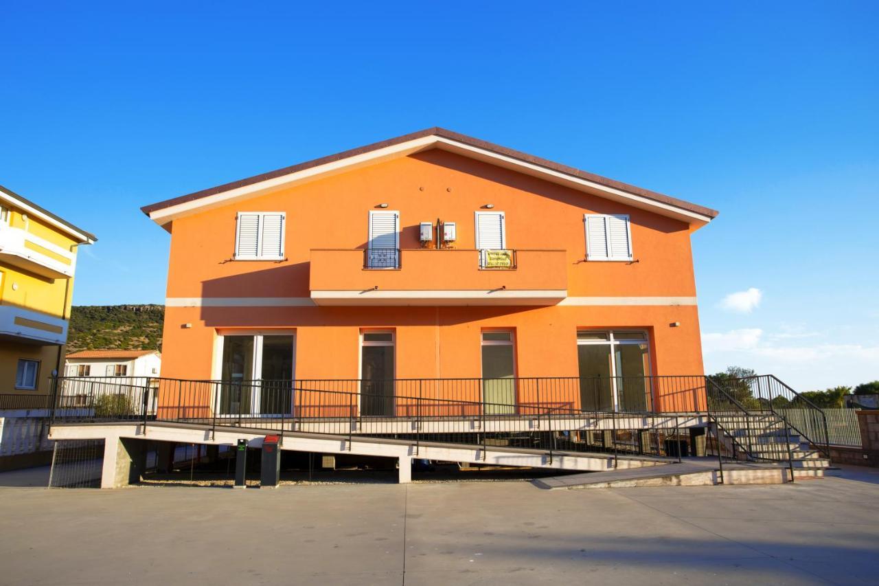 Hotel Le Orchidee Bosa Esterno foto
